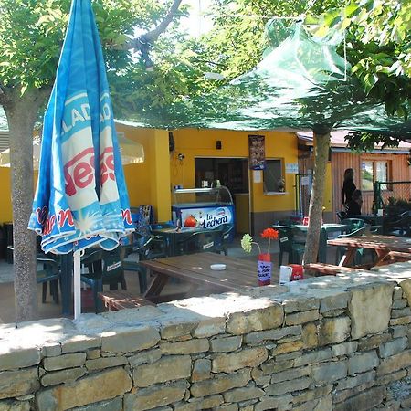 מלון Camping אורגניה מראה חיצוני תמונה